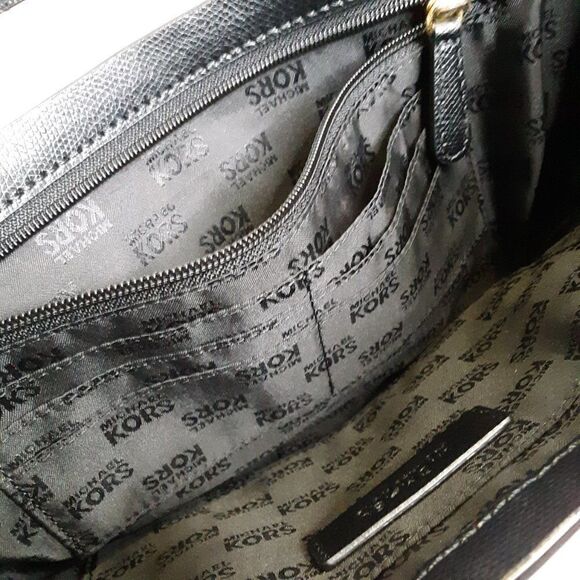 Michael Kors Tilda Women's Wallet Purse Shoulder Bag - Picture 10 of 13